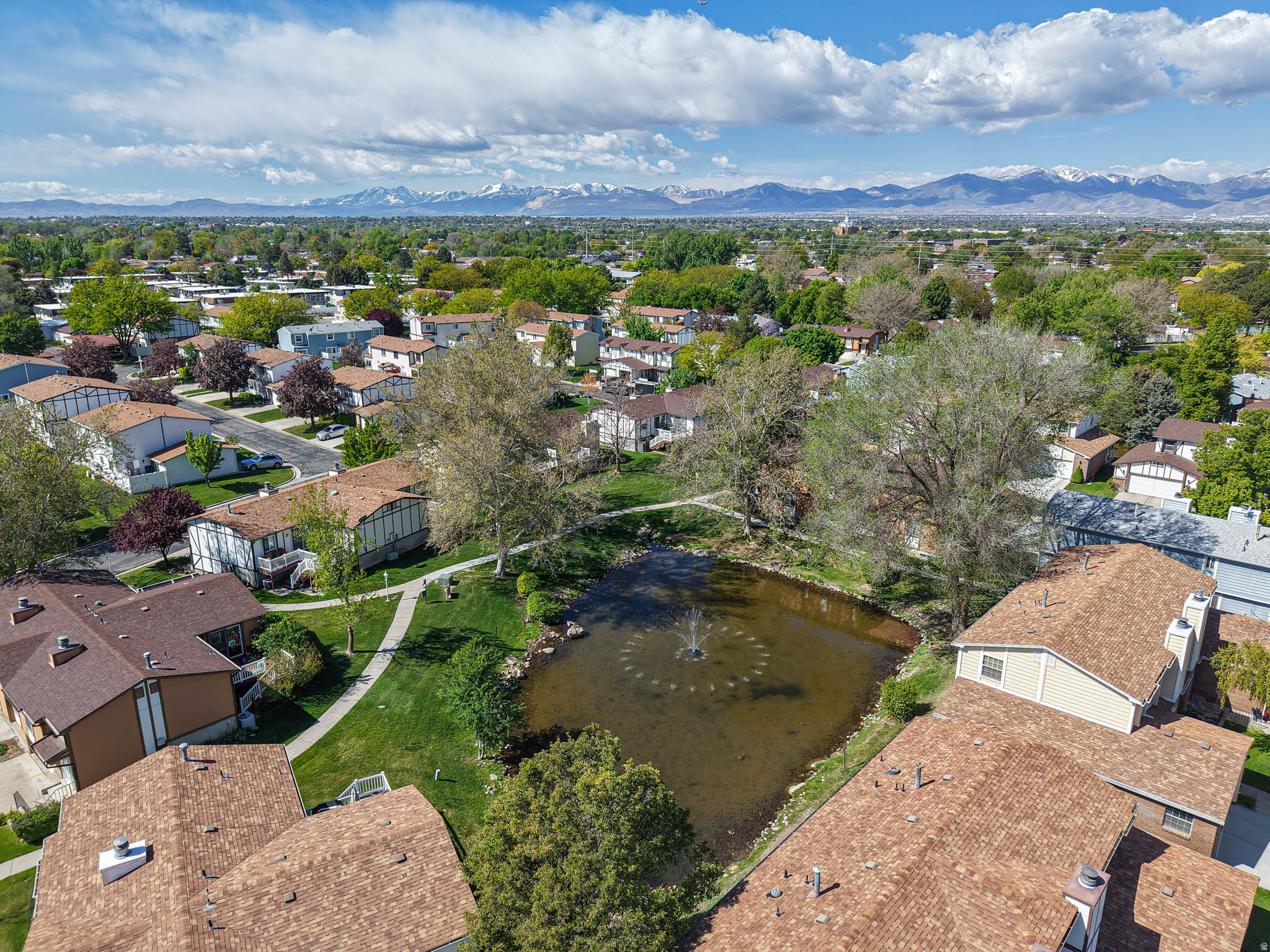 BARRINGTON PARK - Residential