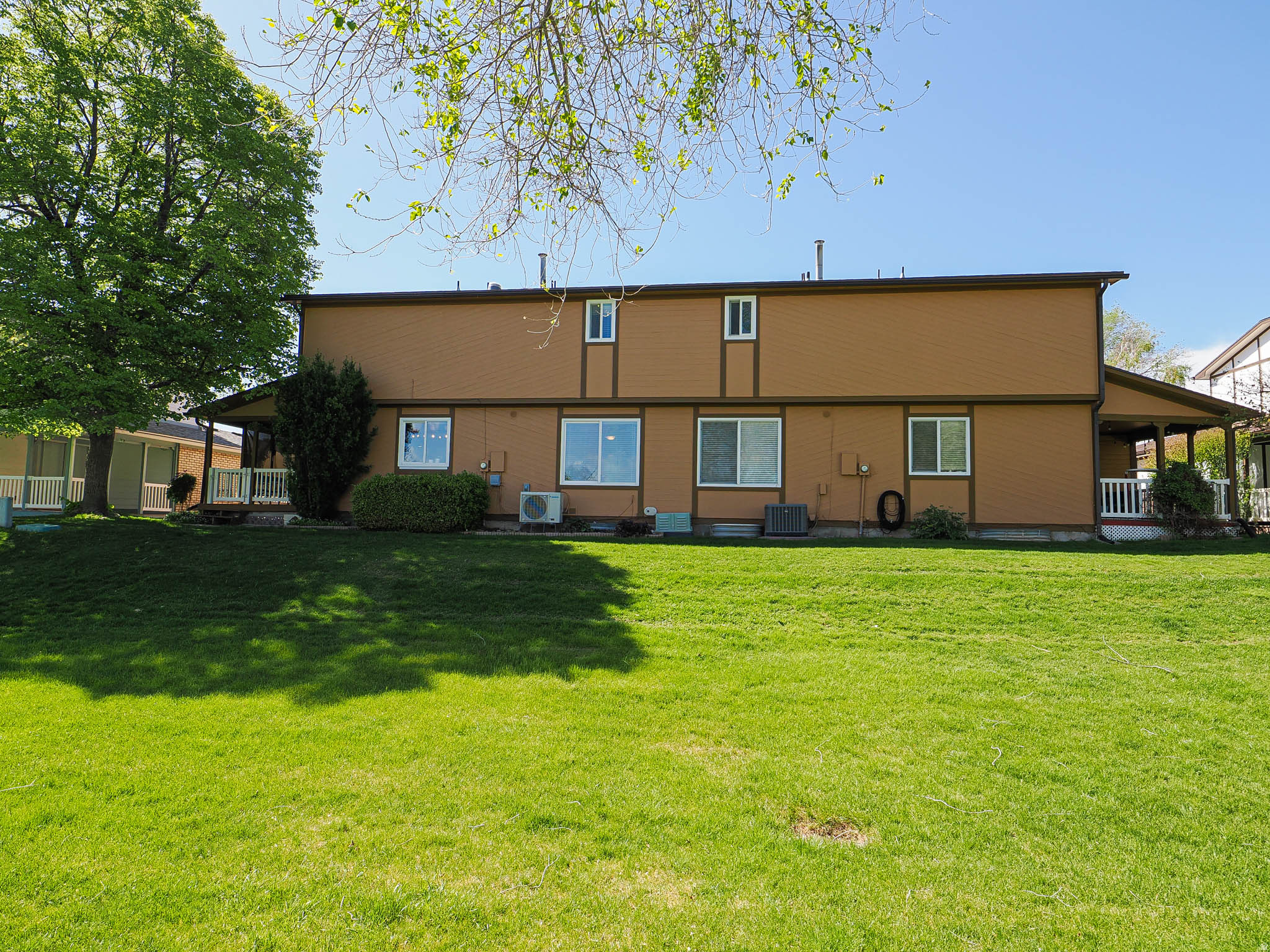 BARRINGTON PARK - Residential