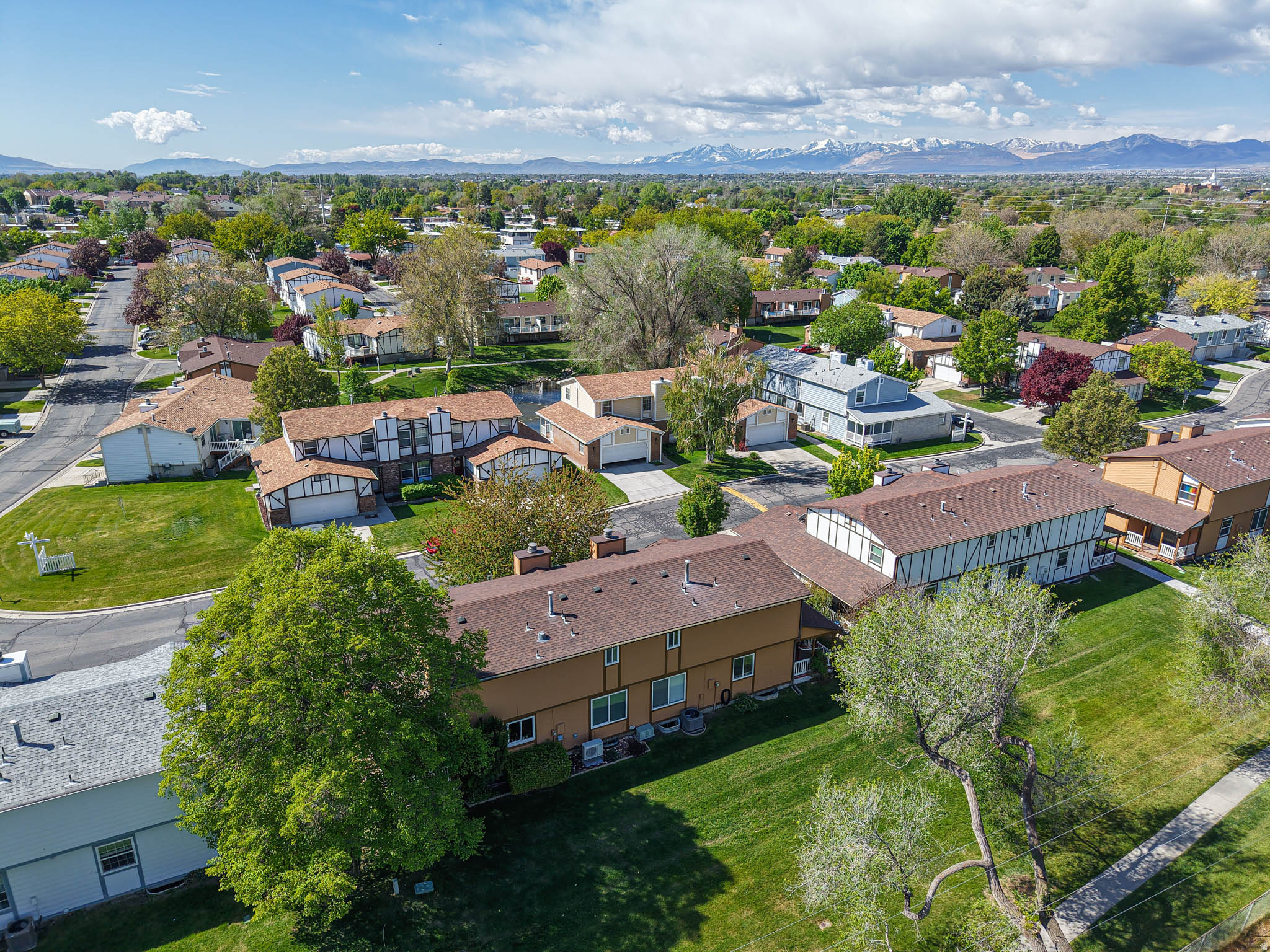 BARRINGTON PARK - Residential