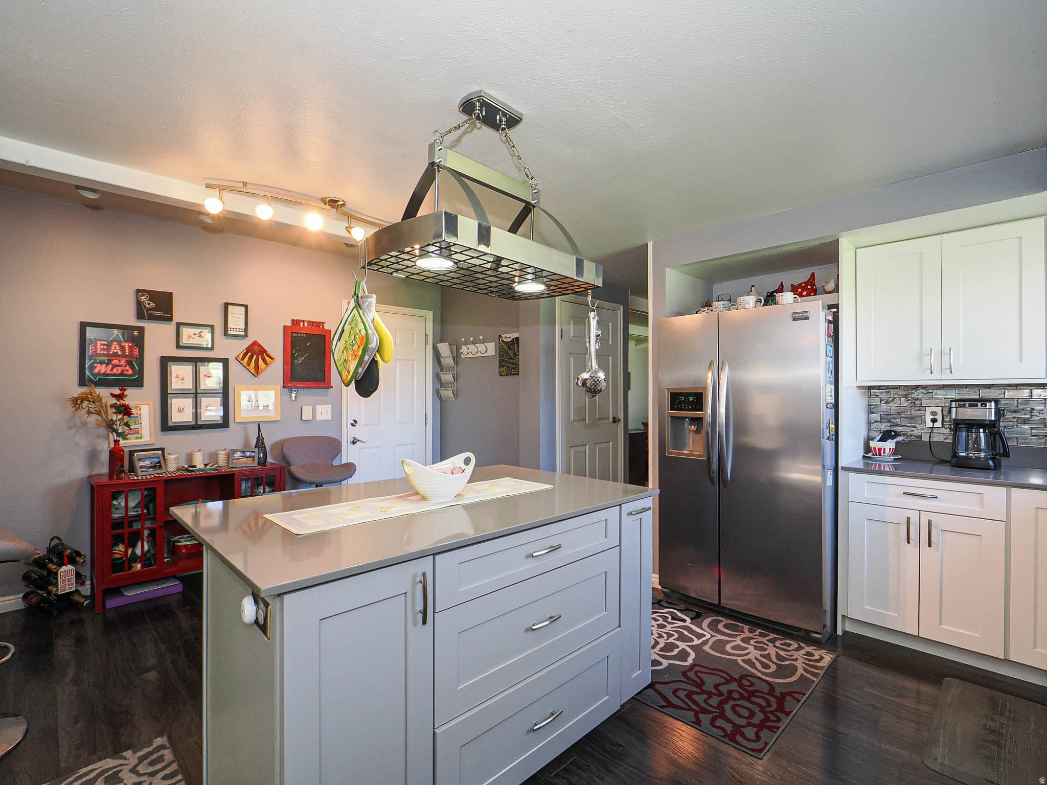 BARRINGTON PARK - Residential