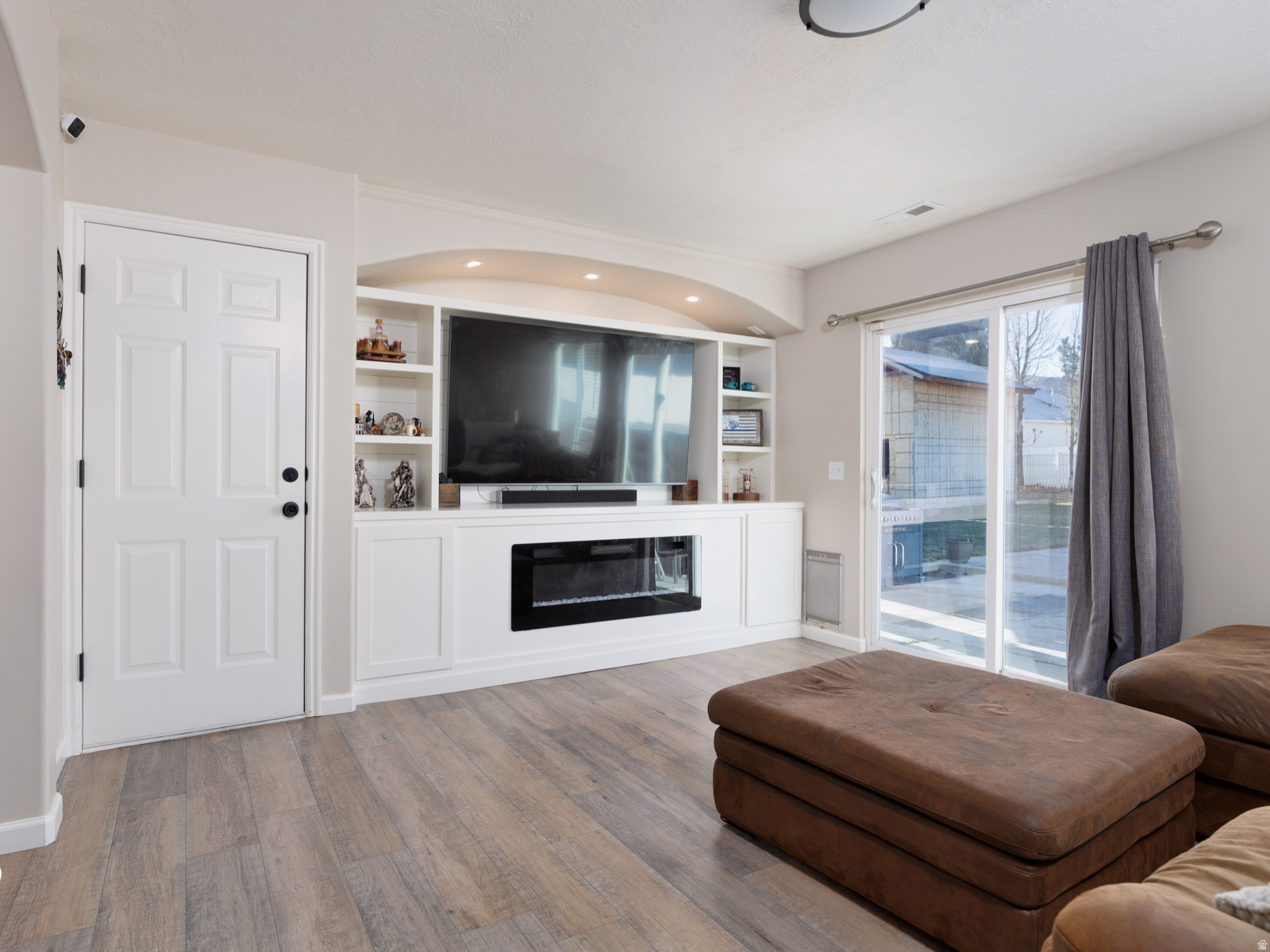 ESTATES AT ROSECREEK - Residential