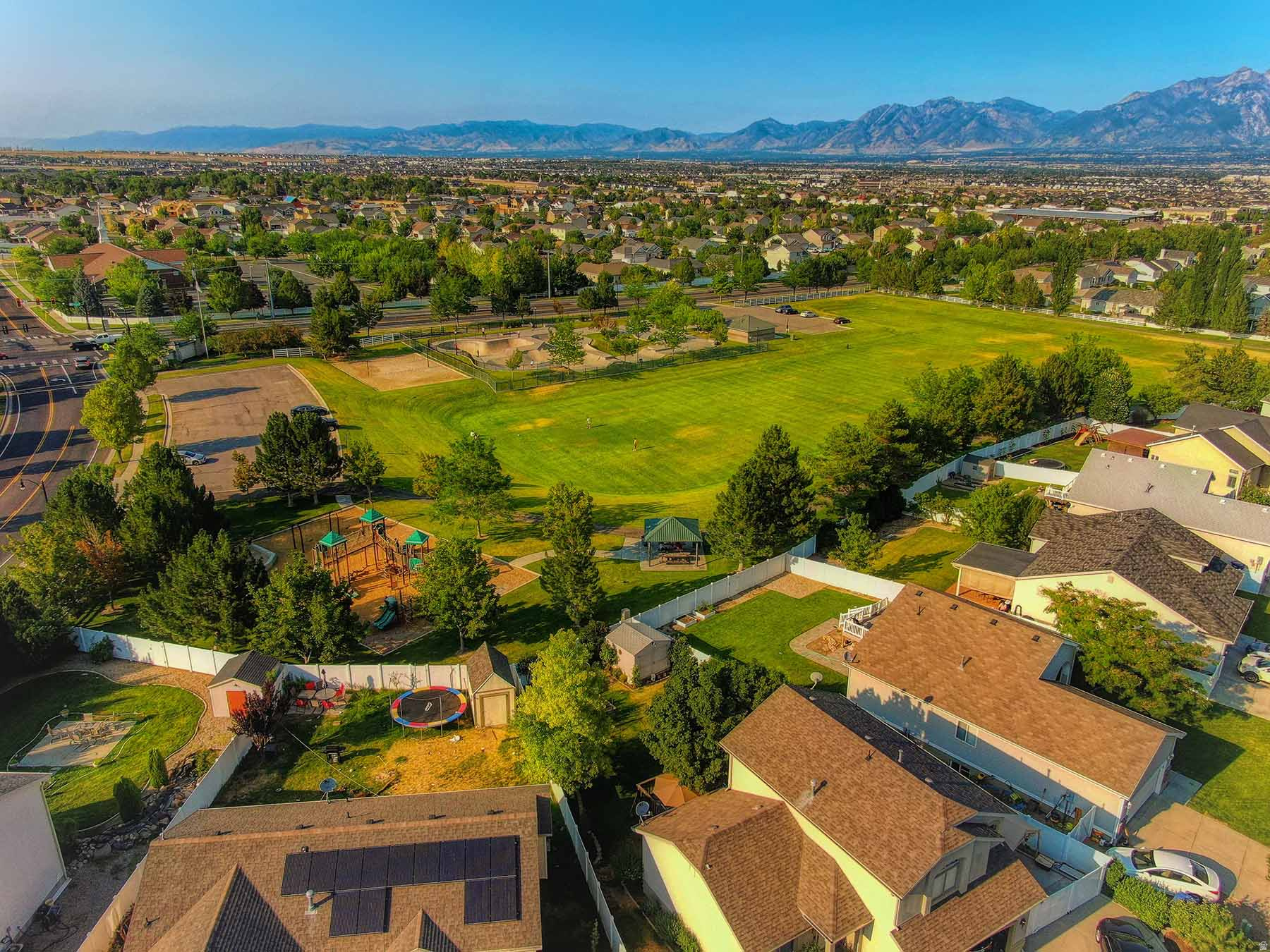 ESTATES AT ROSECREEK - Residential