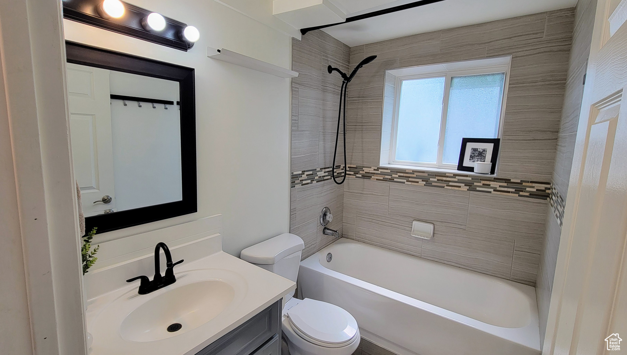 WHITE CITY - Residential