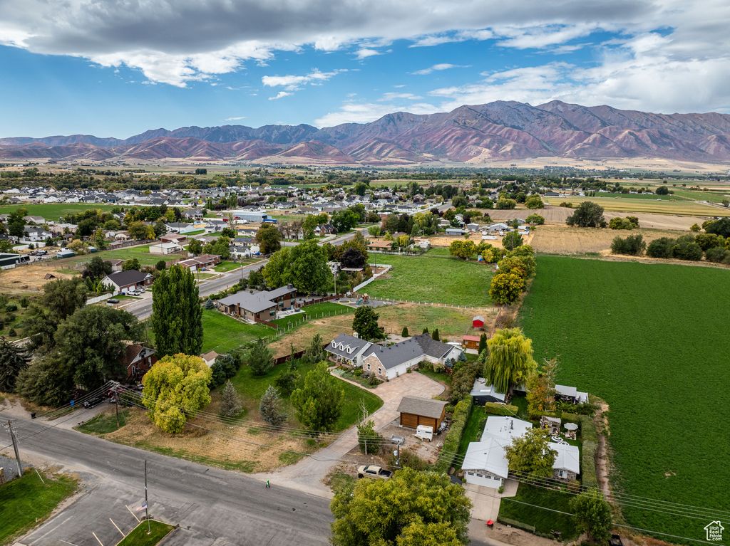 Photo of 323 N 400 W, Hyrum, UT 84319 (MLS # 2115610)