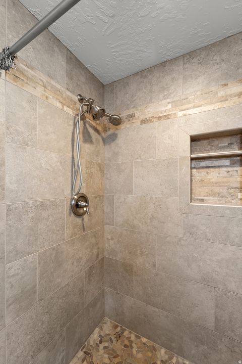 Tiny photo for 212 S 1100 W, Lehi, UT 84043 (MLS # 2127493)