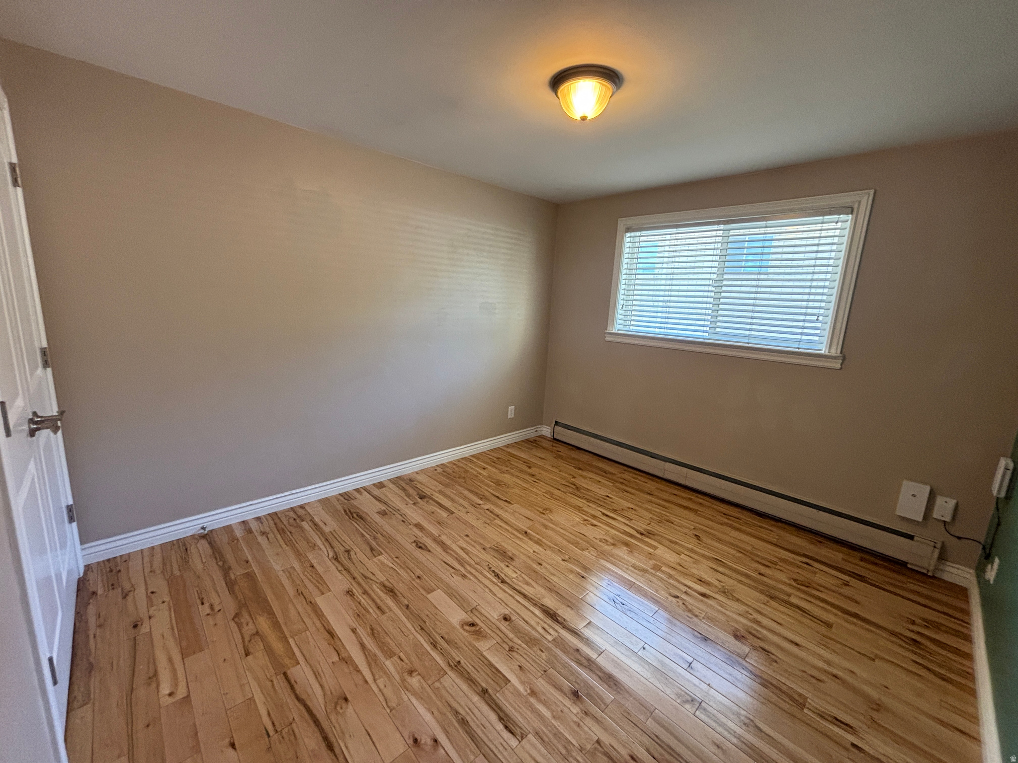 WHITE LANE - Residential