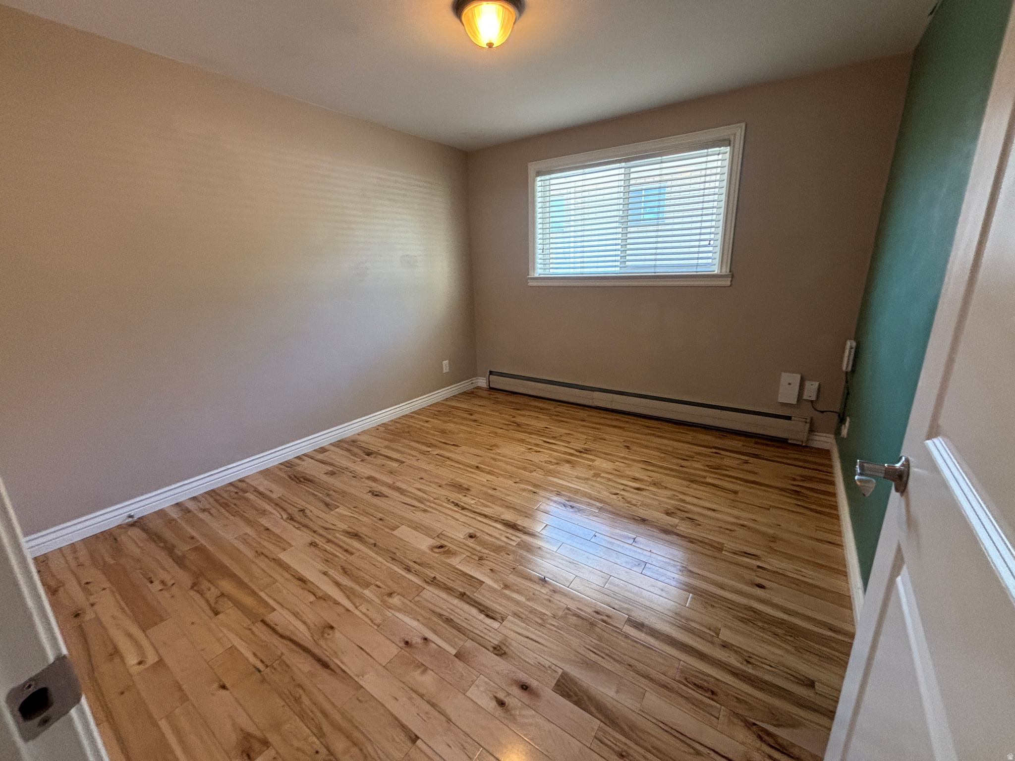 WHITE LANE - Residential