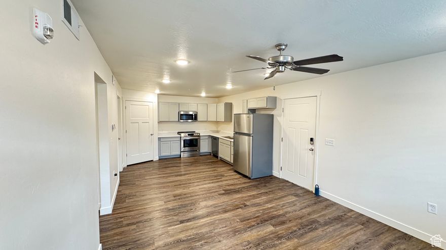 Great Investment Property-CASH FLOW!! $67,000 gross rents! units are just a few years old so everything is in great condition. MAXXPM manages a lot of the rentals or you can manage yourself.  Rental A is ADA compliant. *****UVU will be building a campus in Payson about 1/2 mile away*****