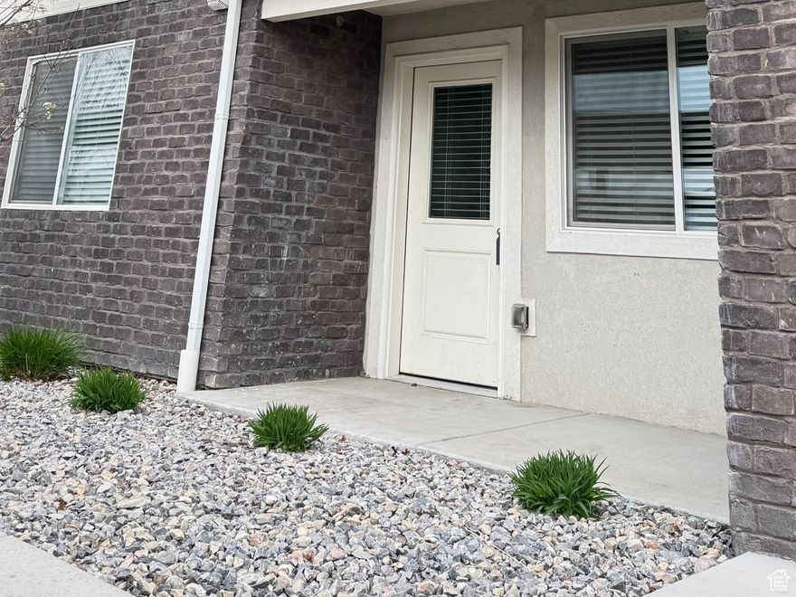 Great Investment Property-CASH FLOW!! $65,400 gross rents! units are just a few years old so everything is in great condition. MAXXPM manages a lot of the rentals or you can manage yourself.  Rental A is ADA compliant. *****UVU will be building a campus in Payson about 1/2 mile away*****