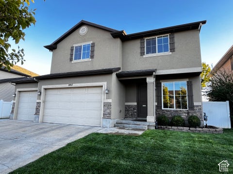 Photo of 897 W CAMBRIDGE DR, North Salt Lake, UT 84054 (MLS # 2189464)
