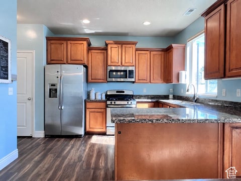 Tiny photo for 897 W CAMBRIDGE DR, North Salt Lake, UT 84054 (MLS # 2189464)