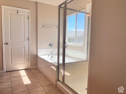 Tiny photo for 897 W CAMBRIDGE DR, North Salt Lake, UT 84054 (MLS # 2189464)