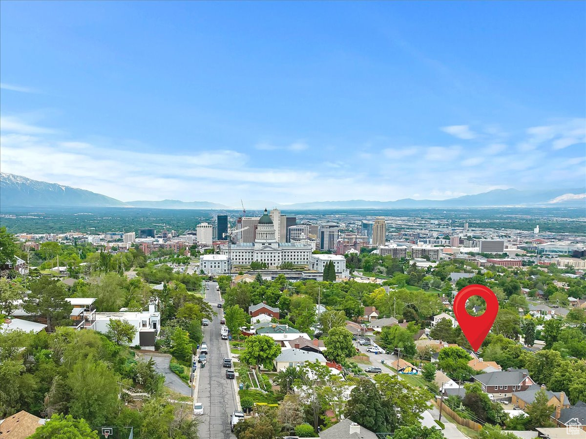 CAPITOL HILL - Residential Income