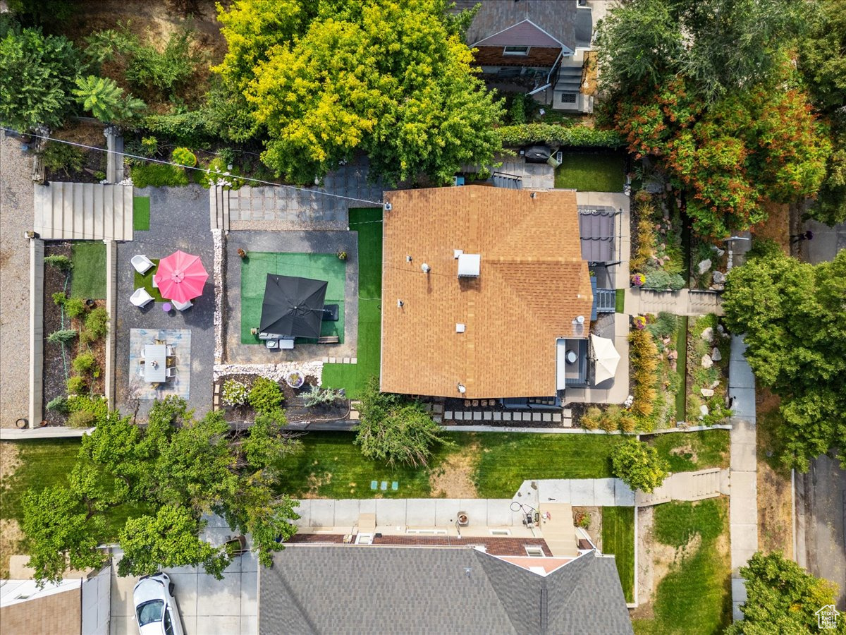 CAPITOL HILL - Residential Income