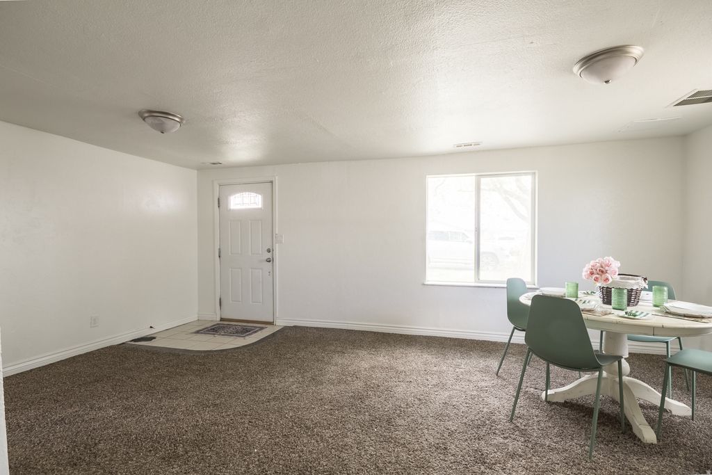 Photo of 1398 E 335 S, Vernal, UT 84078 (MLS # 2153134)