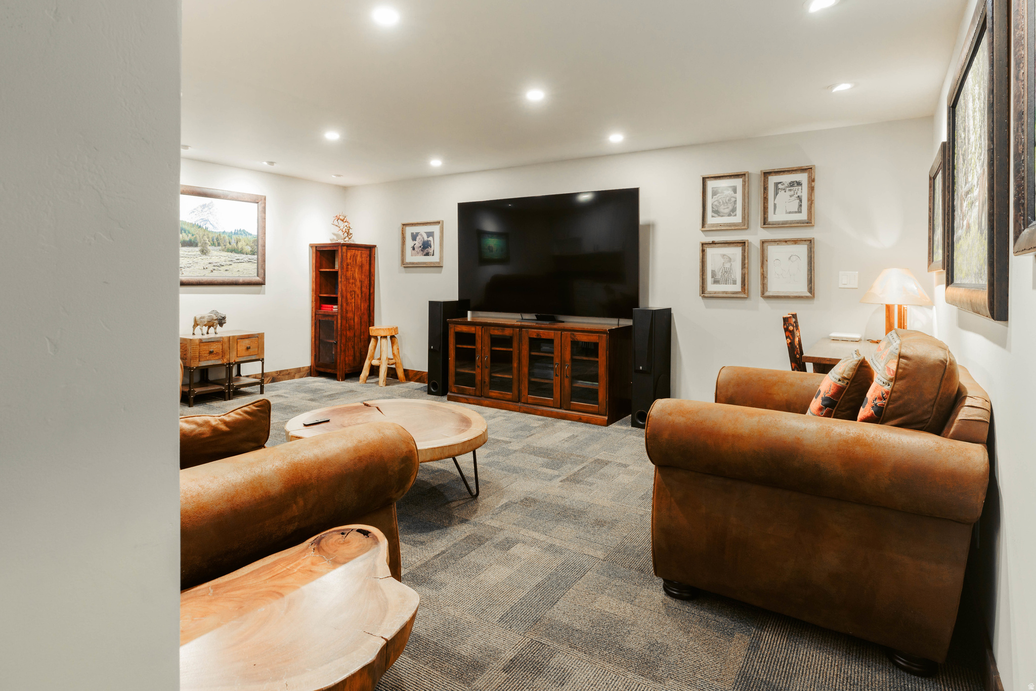 PINE MEADOW RANCH - Residential
