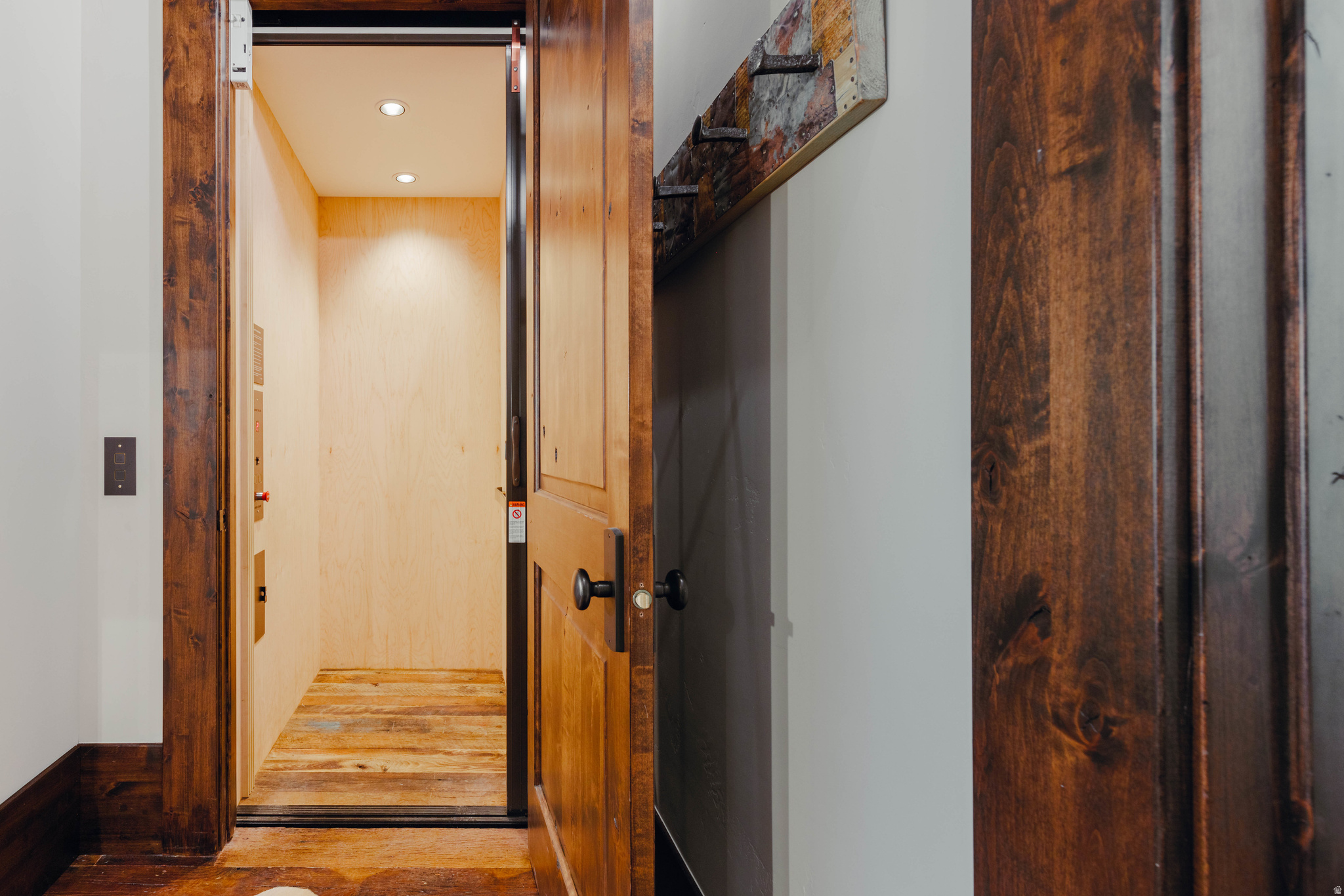 PINE MEADOW RANCH - Residential