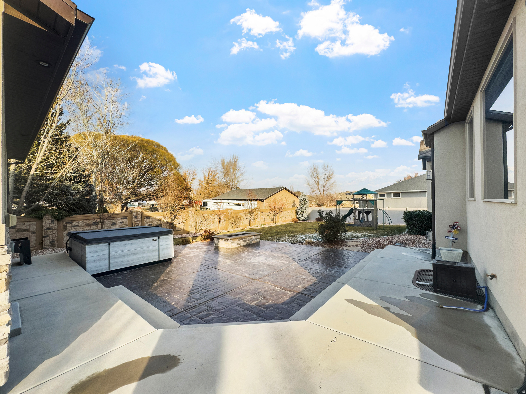 TITANS COURT - Residential