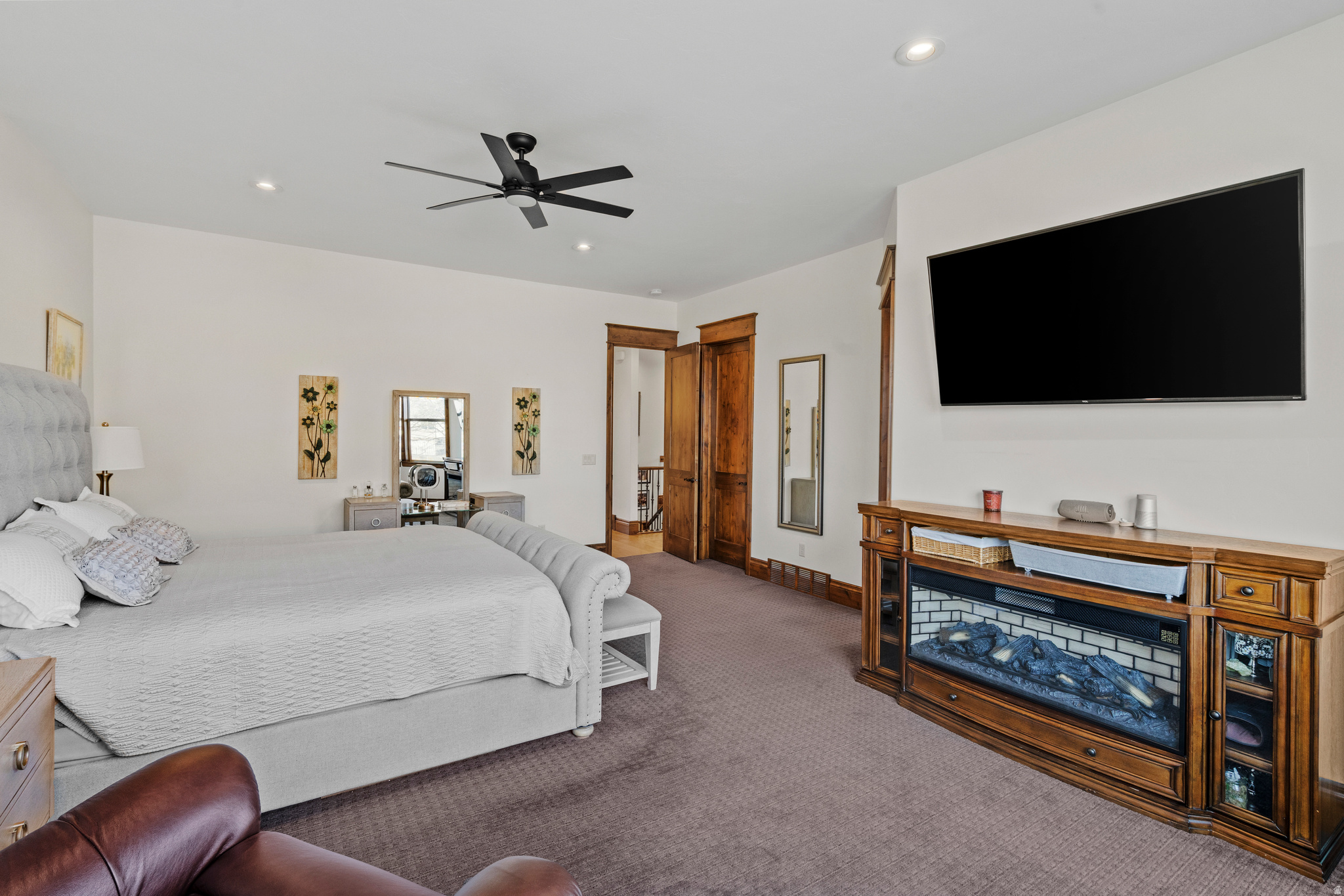 TITANS COURT - Residential