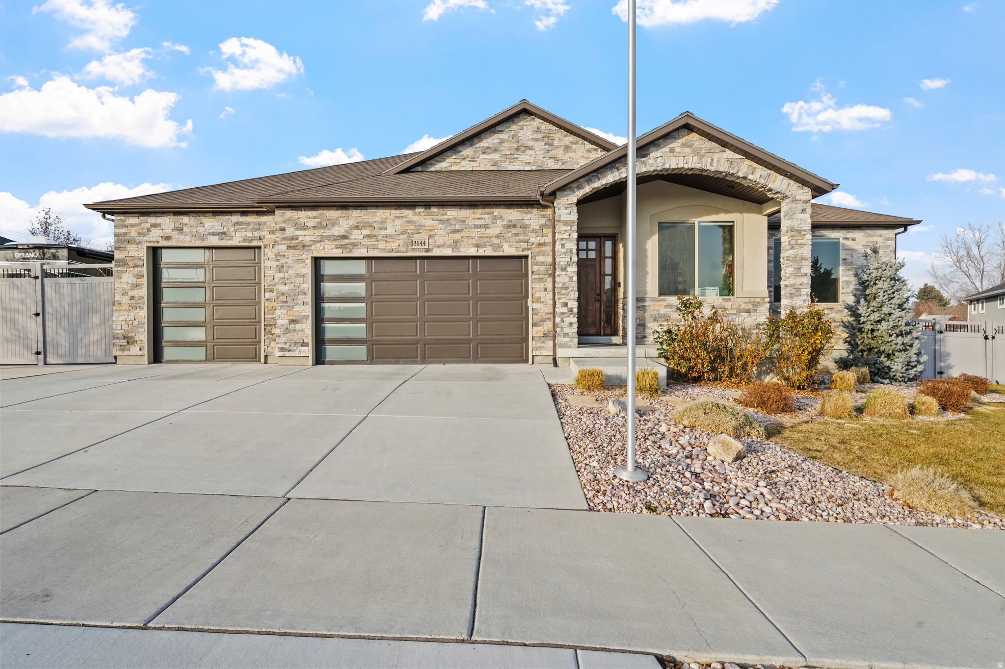 TITANS COURT - Residential