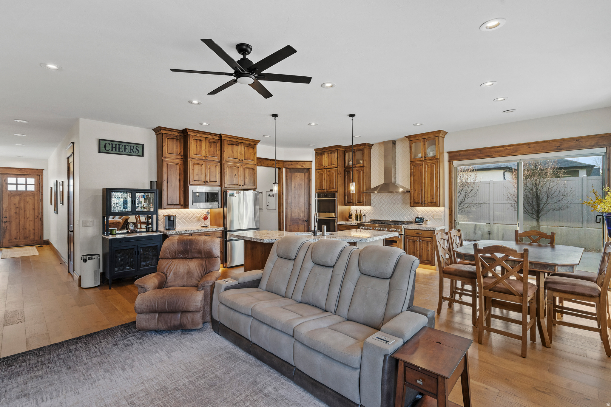 TITANS COURT - Residential