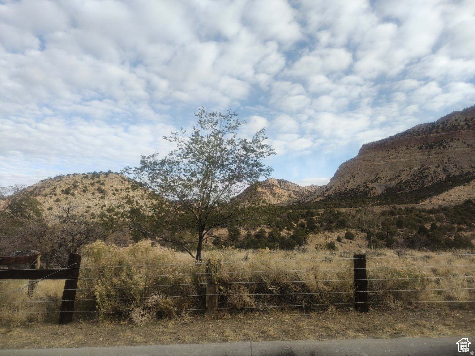 COLUMBIA SUBDIVISION - Land