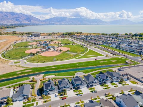 Tiny photo for 324 S HAYES WELL LN, Saratoga Springs, UT 84045 (MLS # 2116999)