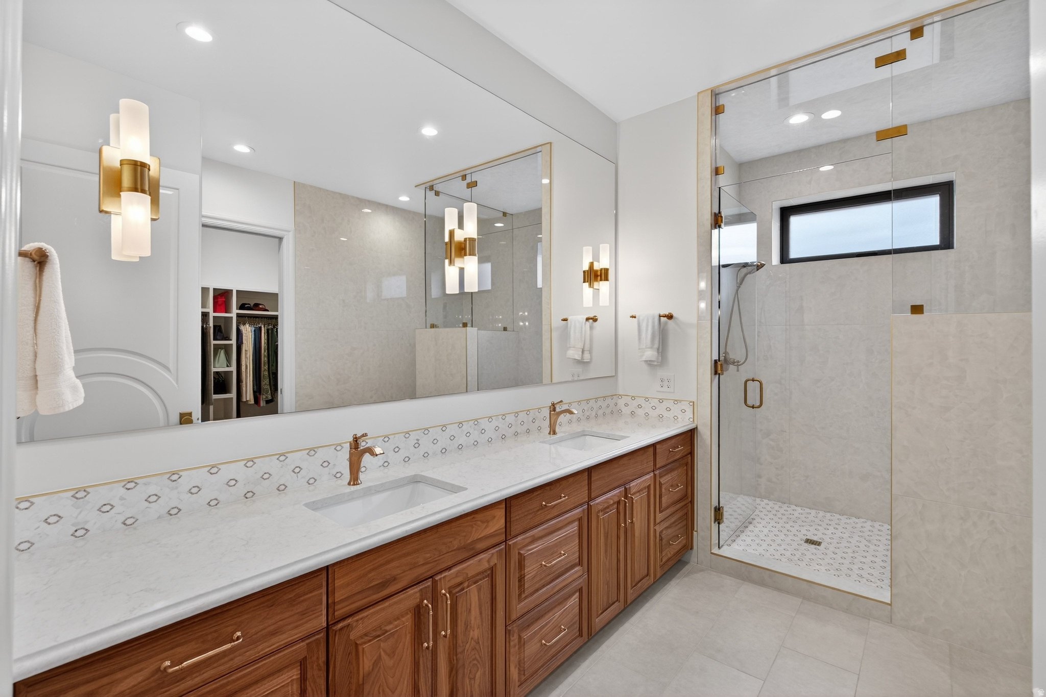 GREENWOOD CREEK - Residential