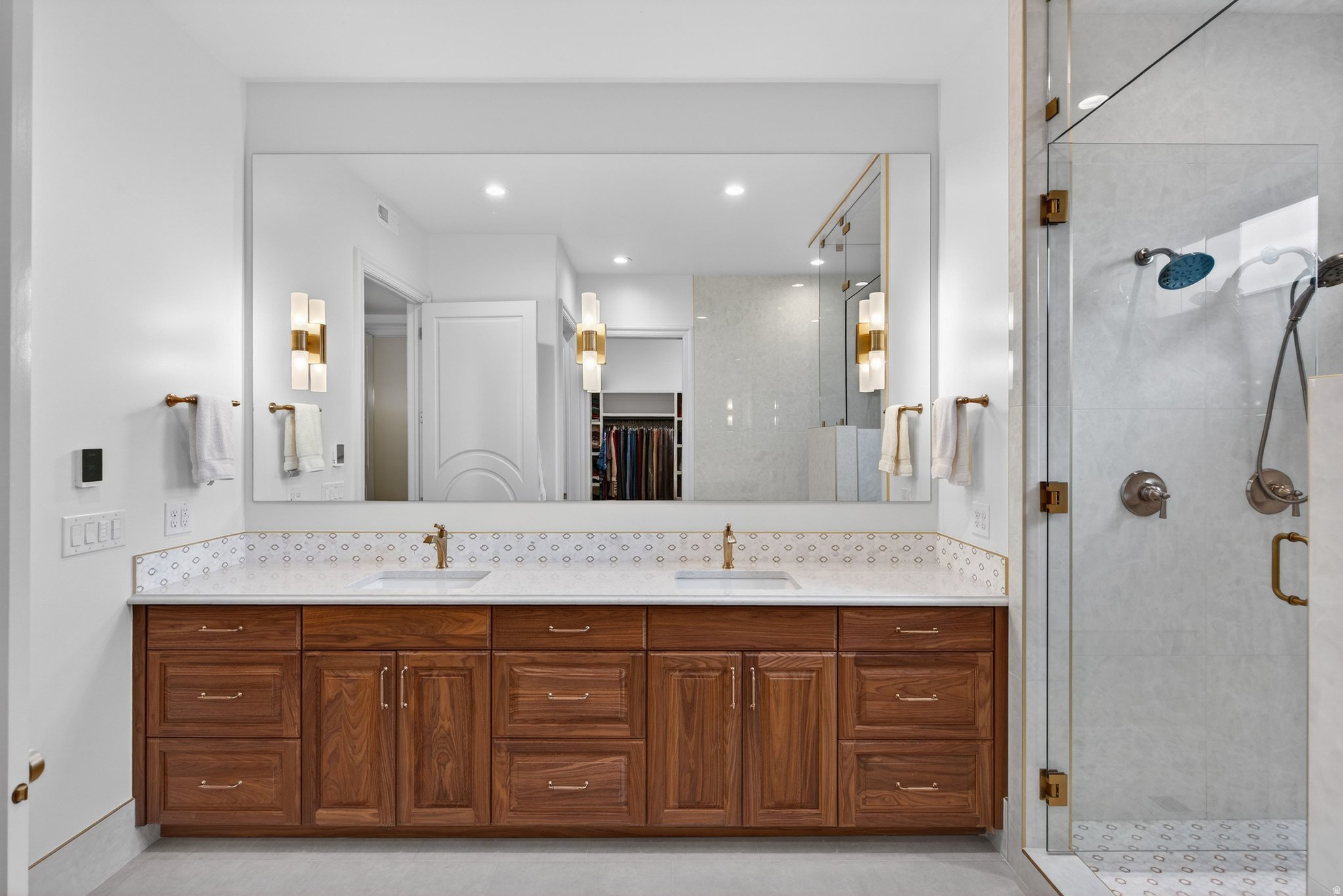 GREENWOOD CREEK - Residential