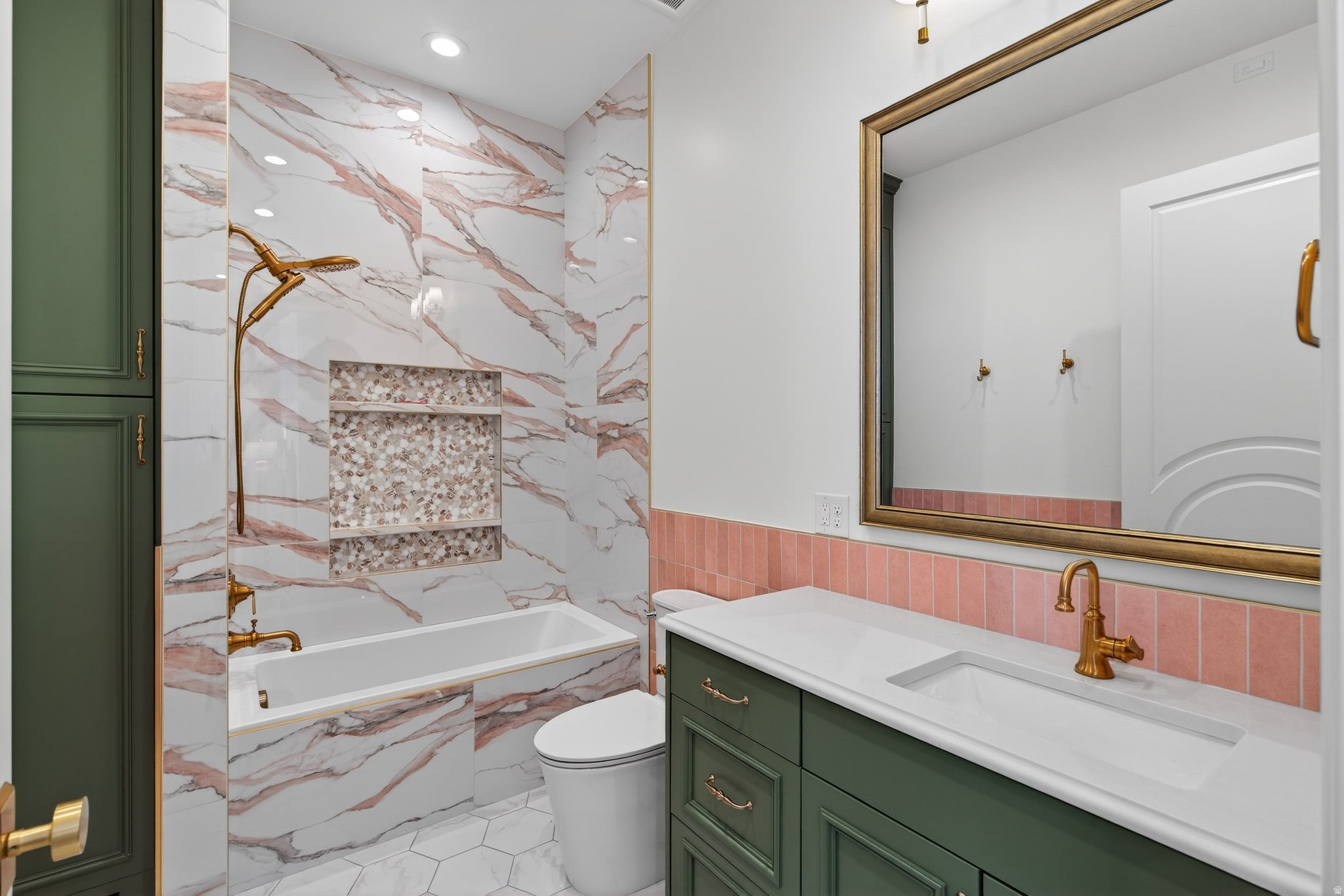 GREENWOOD CREEK - Residential