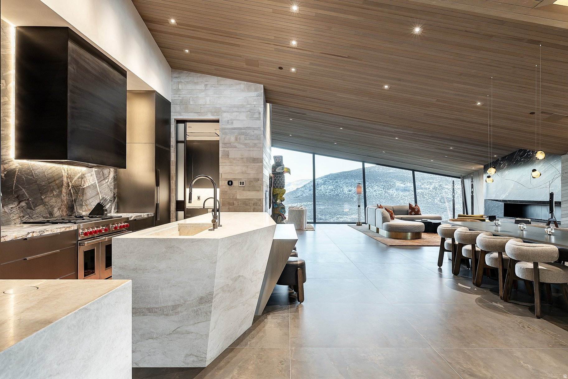 PROMONTORY - Residential