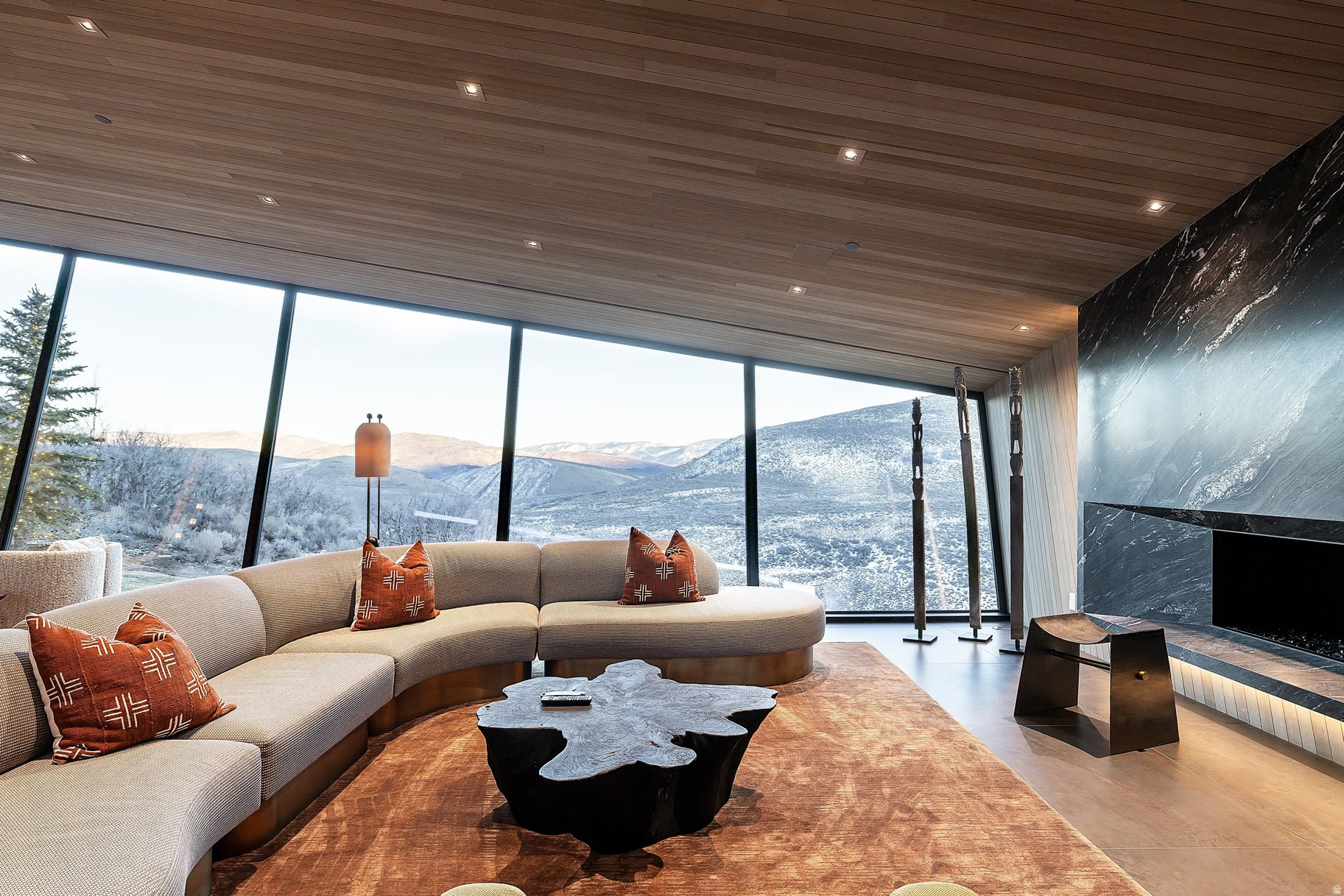 PROMONTORY - Residential