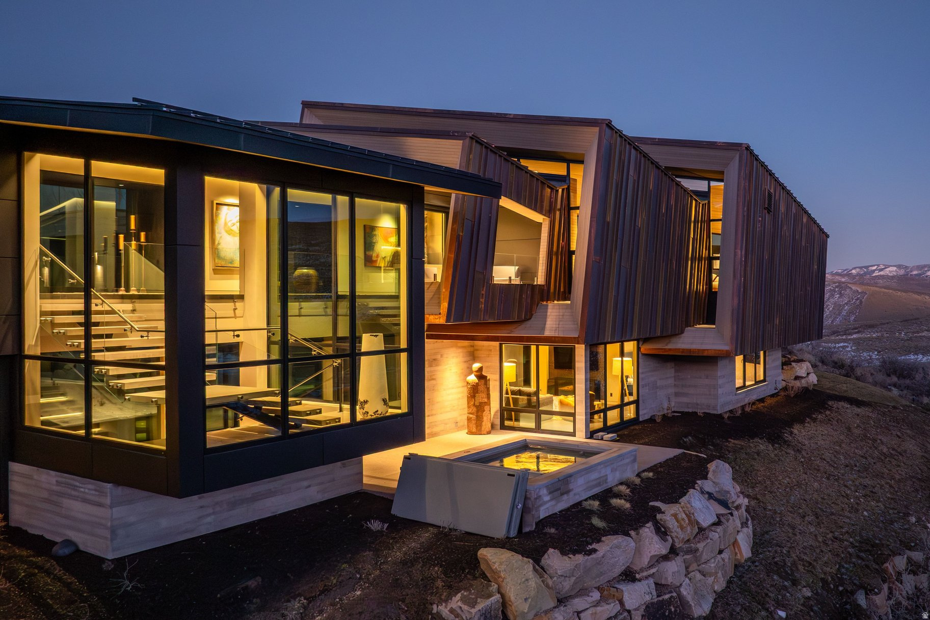 PROMONTORY - Residential