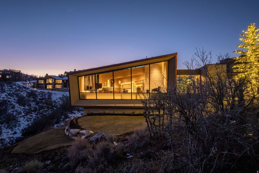 Photo of 4028 E OUTCROP RD, Park City, UT 84098 (MLS # 2132589)