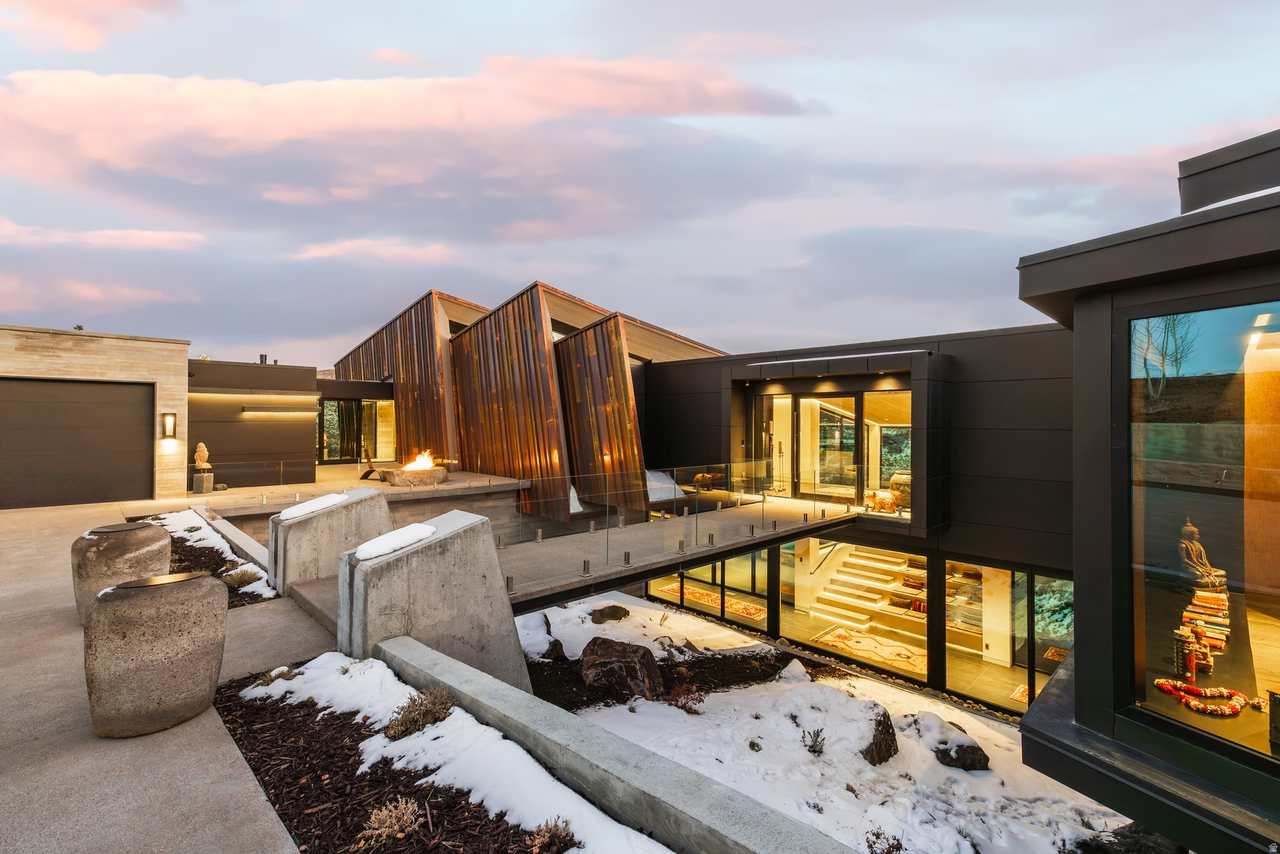 PROMONTORY - Residential