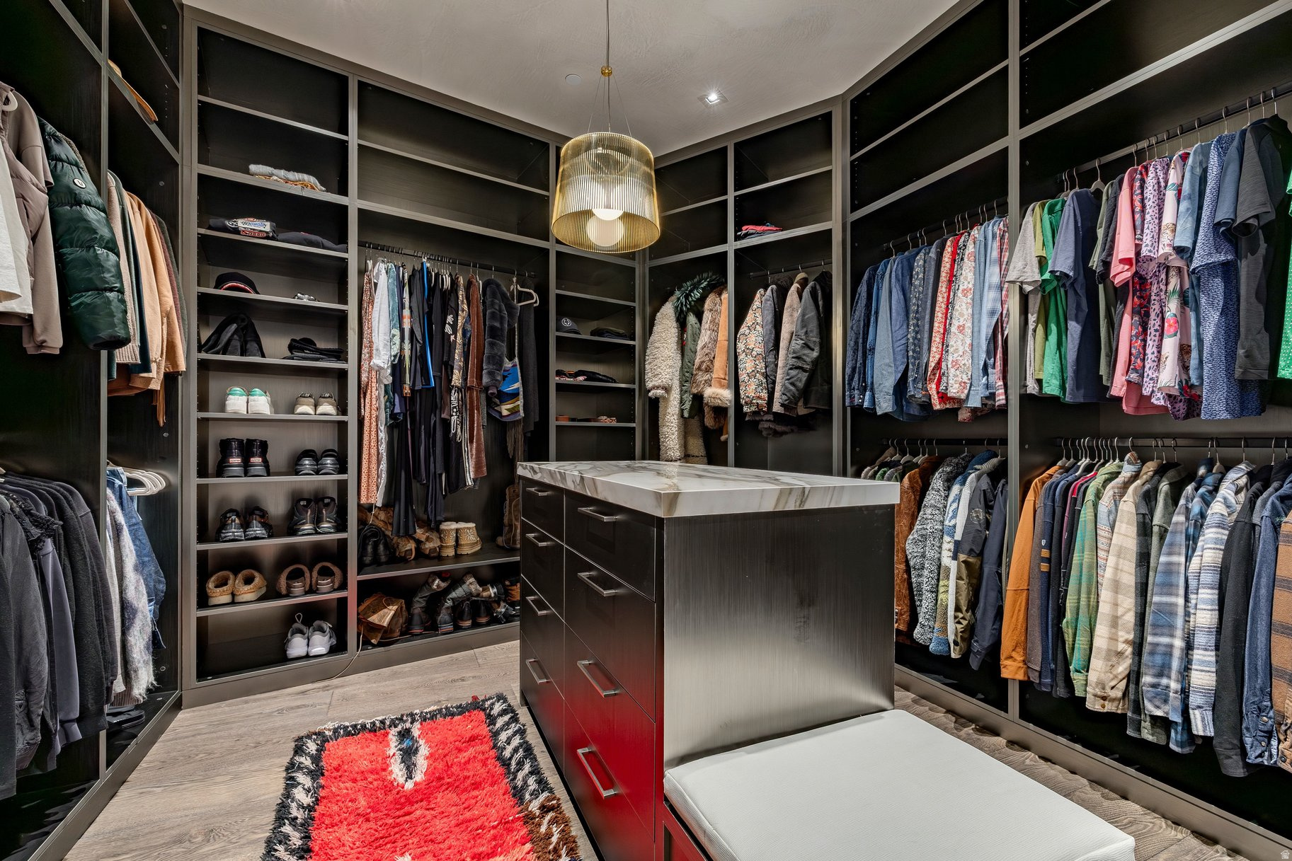 PROMONTORY - Residential