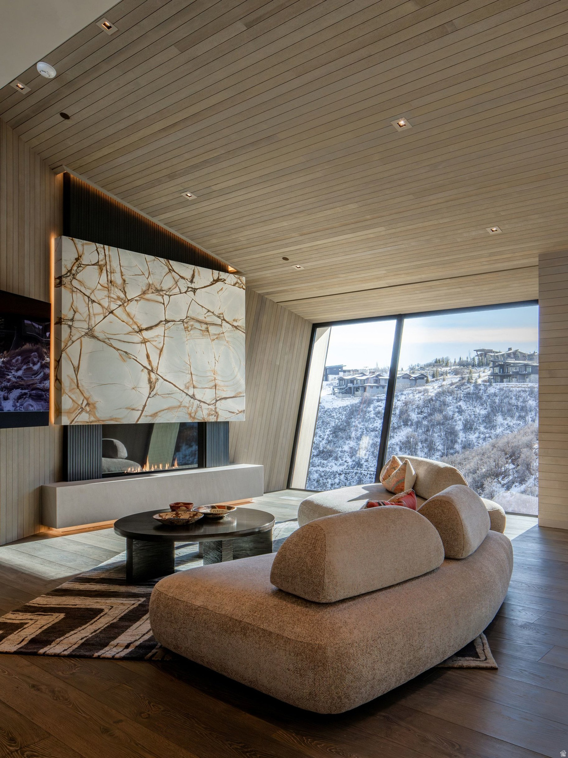 PROMONTORY - Residential