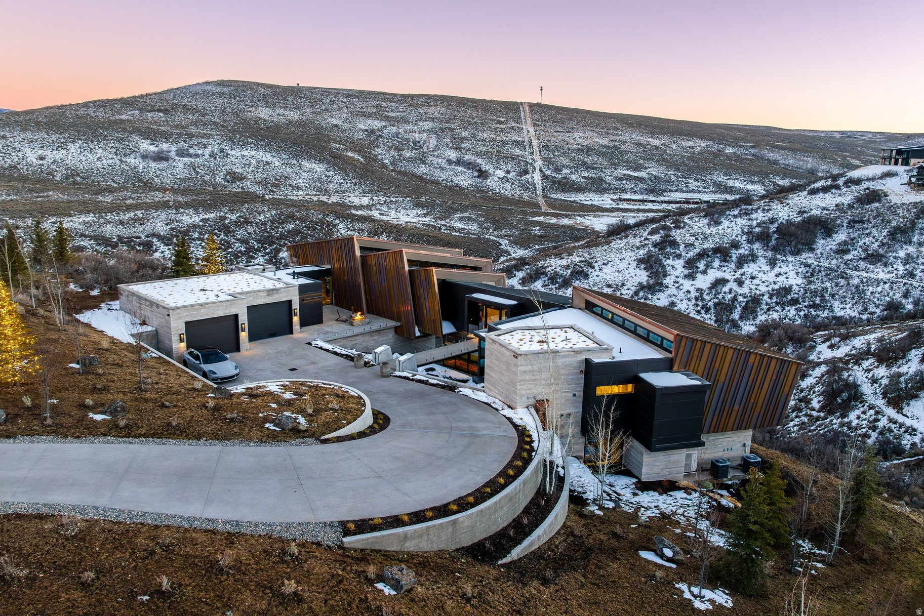 PROMONTORY - Residential