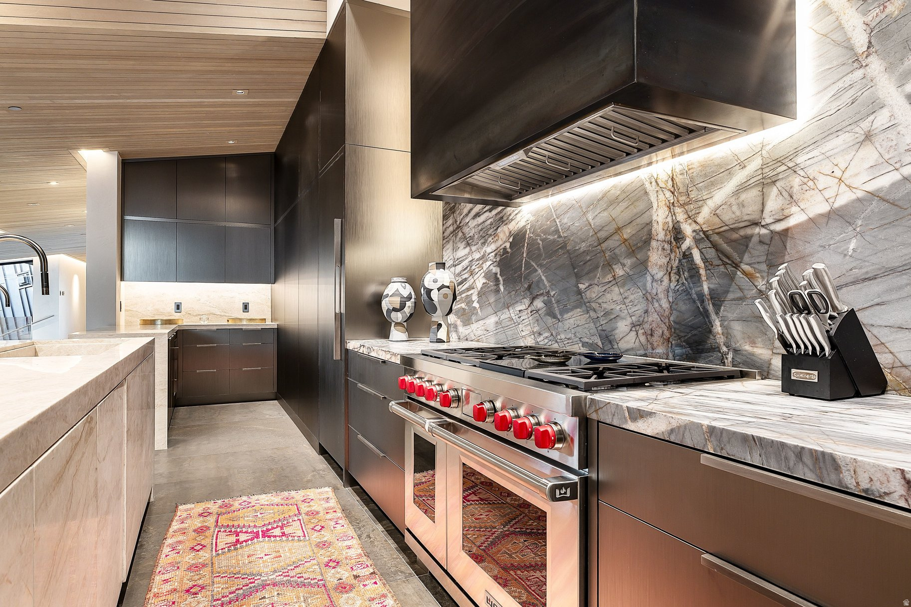 PROMONTORY - Residential