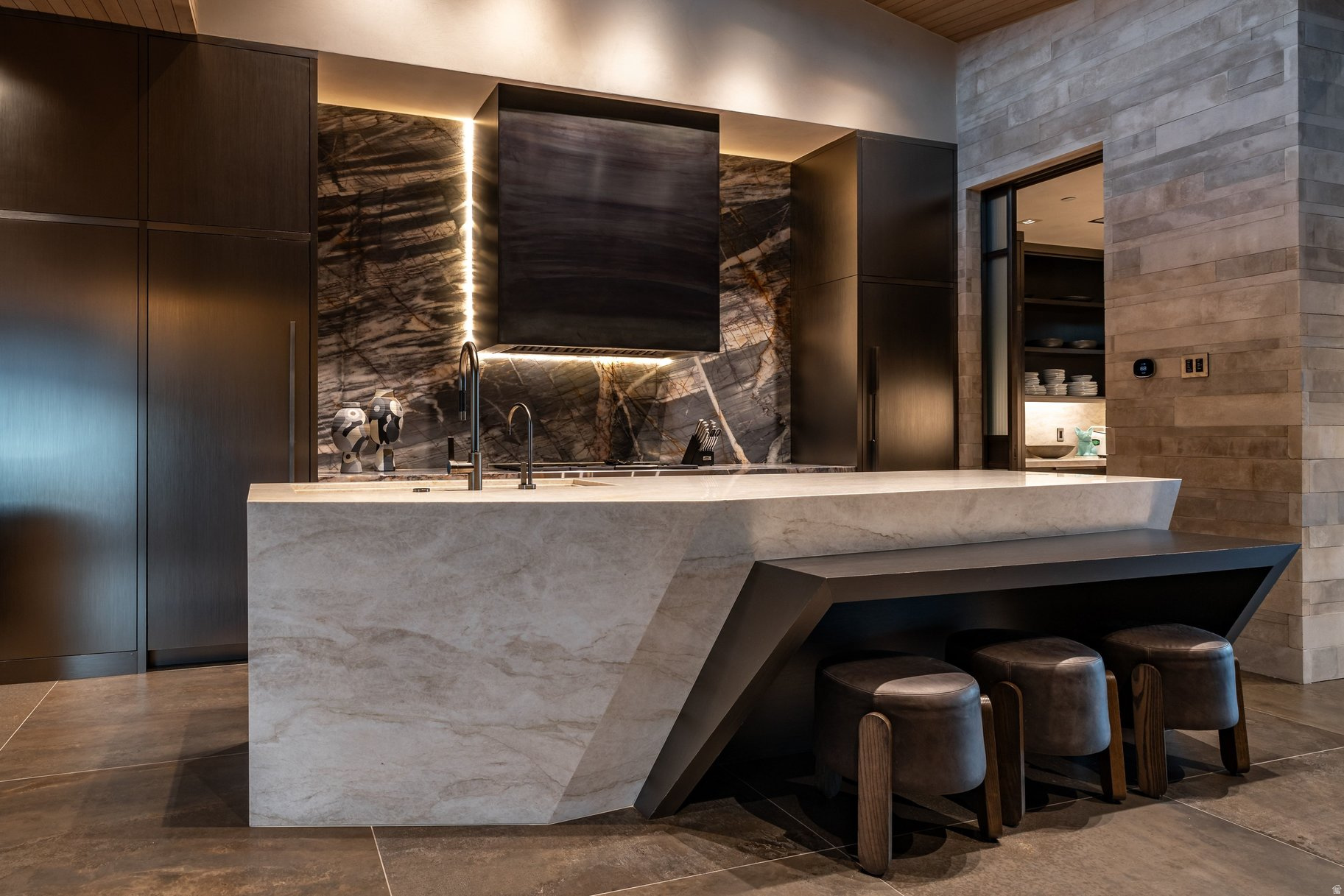 PROMONTORY - Residential