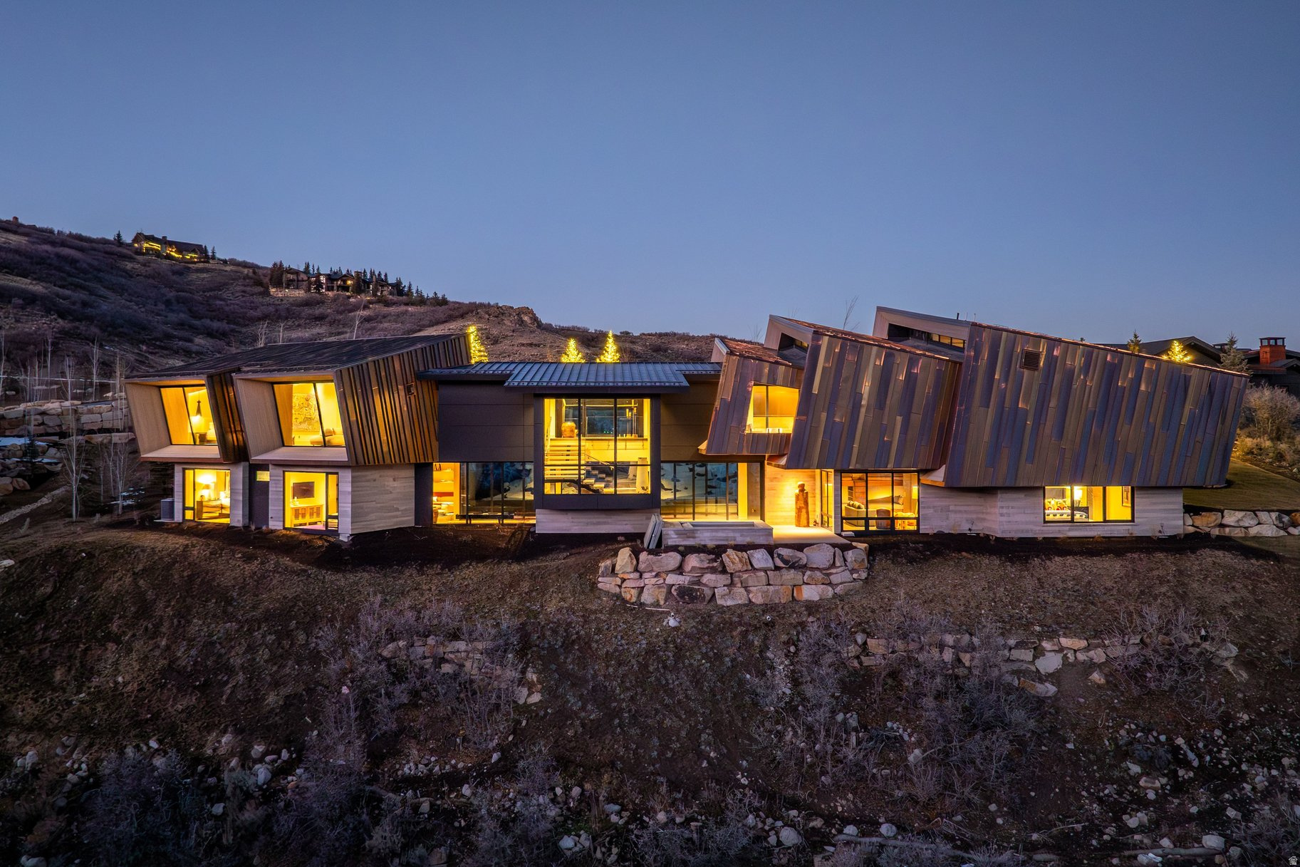 PROMONTORY - Residential