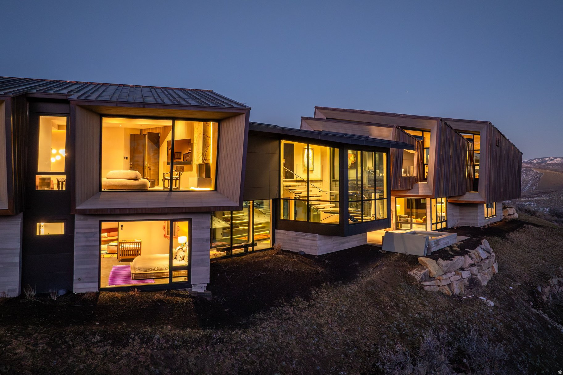 PROMONTORY - Residential