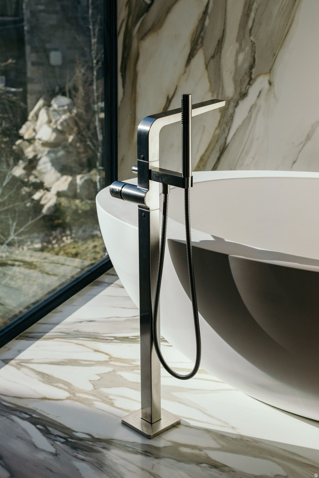 PROMONTORY - Residential