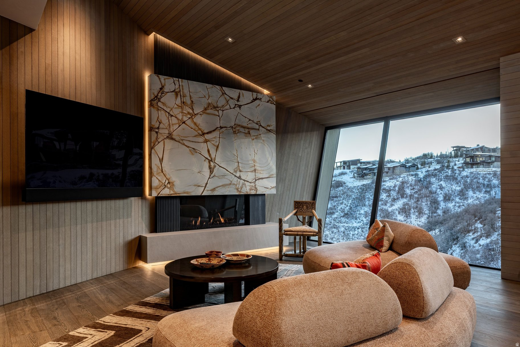 PROMONTORY - Residential