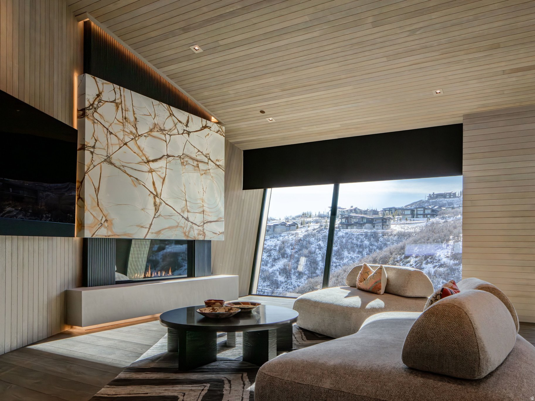 PROMONTORY - Residential