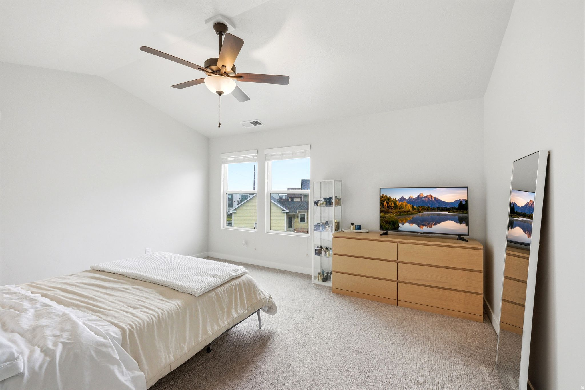 DAYBREAK HIGLAND PARK - Residential