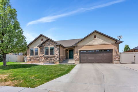 Tiny photo for 652 W SIDNEY LN, Saratoga Springs, UT 84045 (MLS # 2173537)