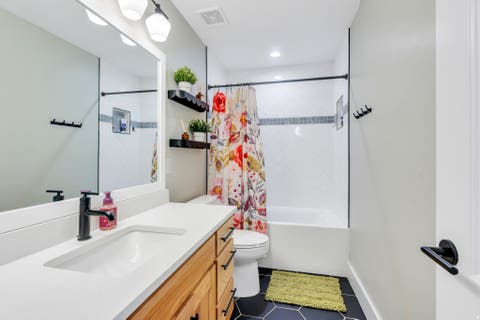 Tiny photo for 652 W SIDNEY LN, Saratoga Springs, UT 84045 (MLS # 2173537)