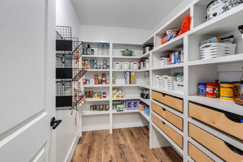 Tiny photo for 652 W SIDNEY LN, Saratoga Springs, UT 84045 (MLS # 2173537)