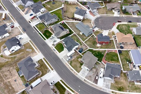 Tiny photo for 624 S 900 E, Brigham City, UT 84302 (MLS # 2143893)